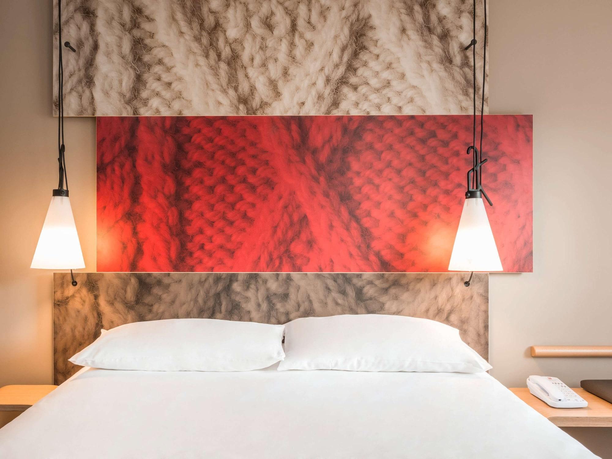 Ibis Dijon Gare Hotel Bagian luar foto
