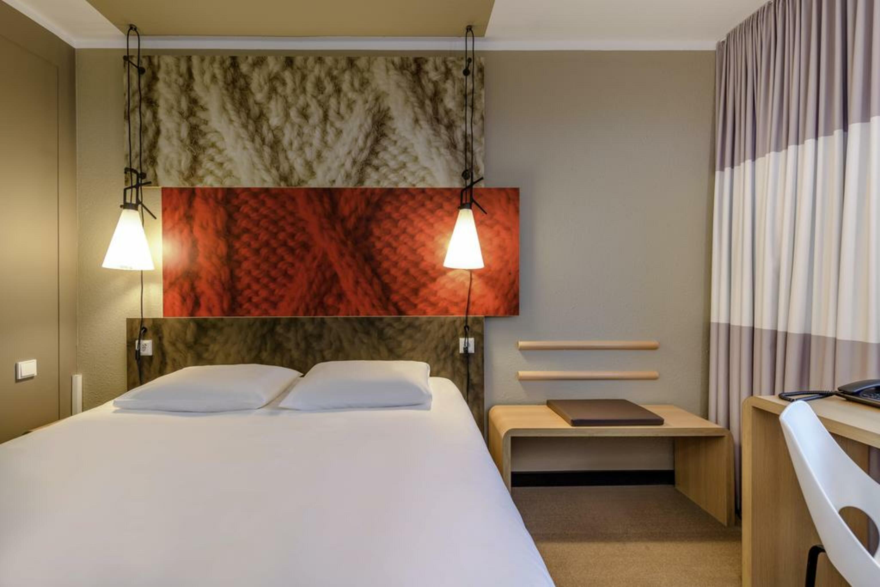 Ibis Dijon Gare Hotel Bagian luar foto