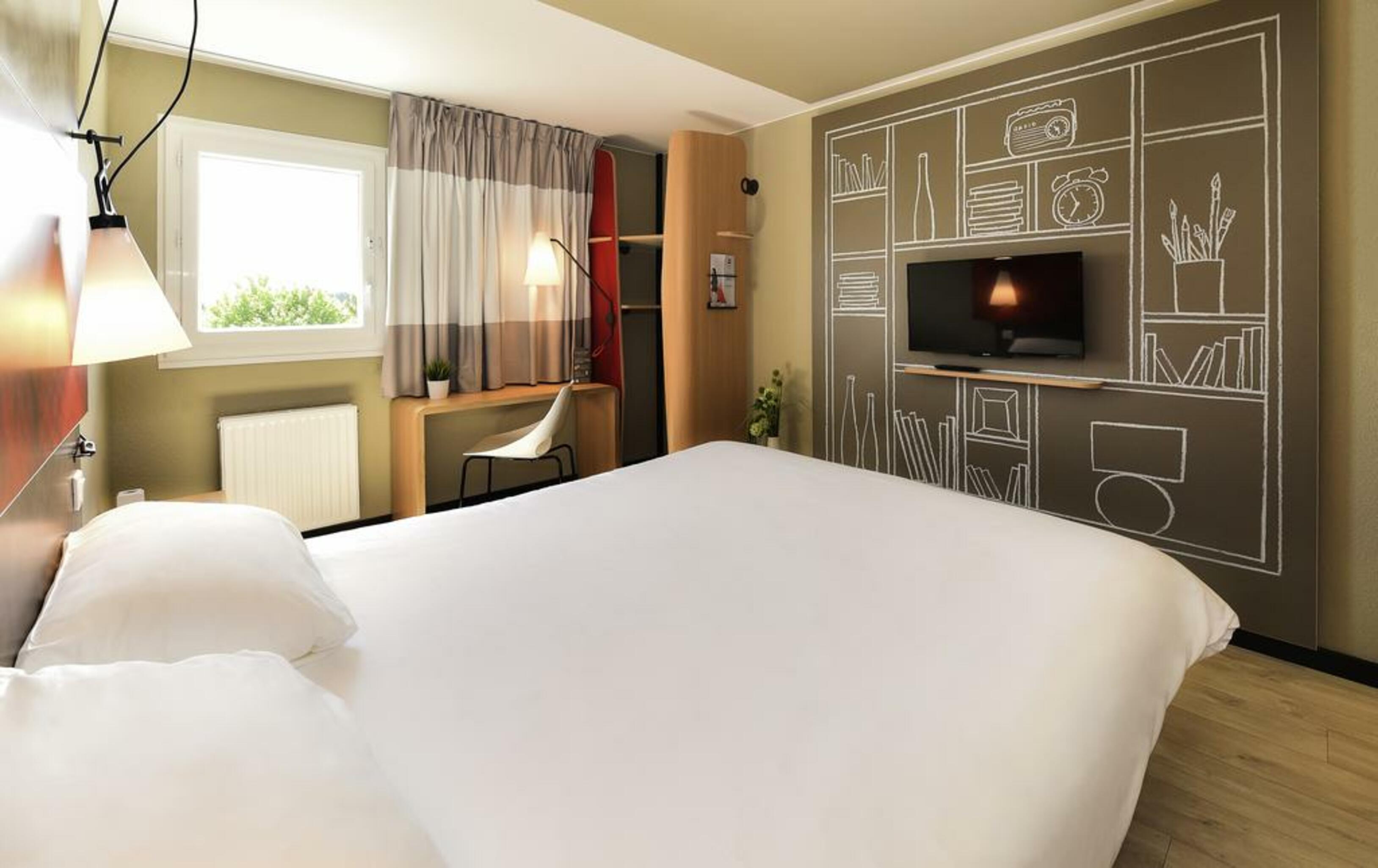 Ibis Dijon Gare Hotel Bagian luar foto