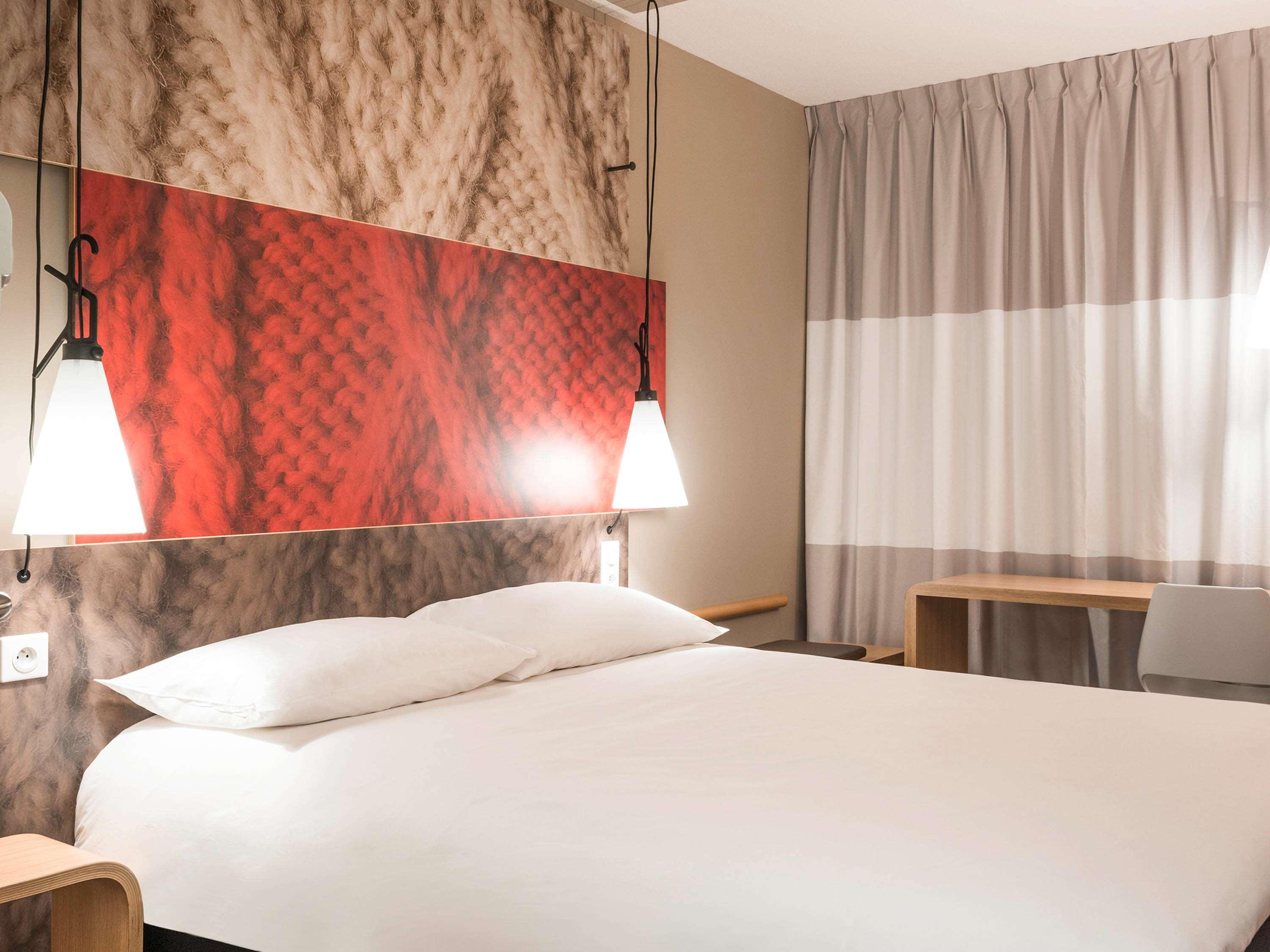 Ibis Dijon Gare Hotel Bagian luar foto