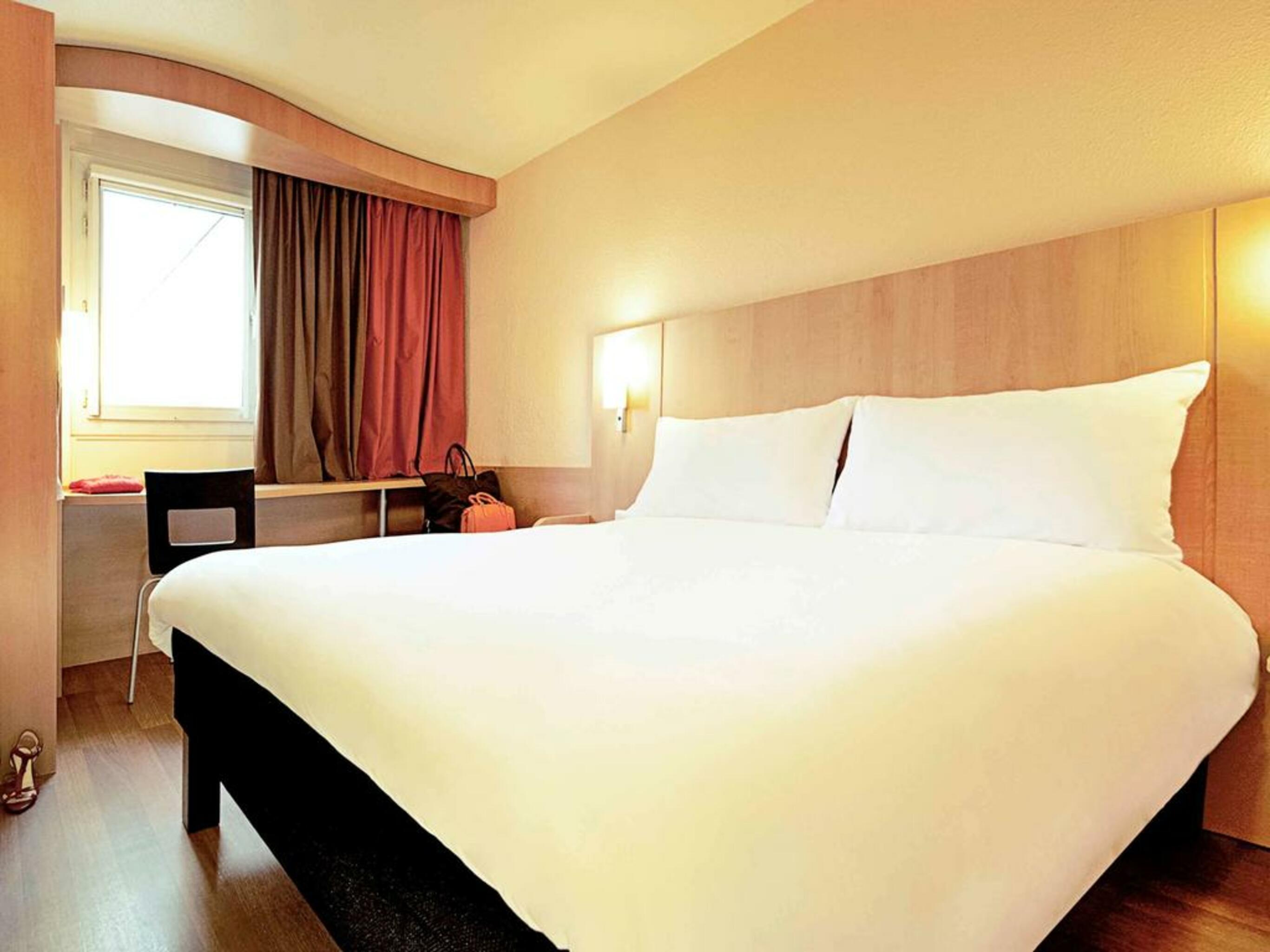 Ibis Dijon Gare Hotel Bagian luar foto