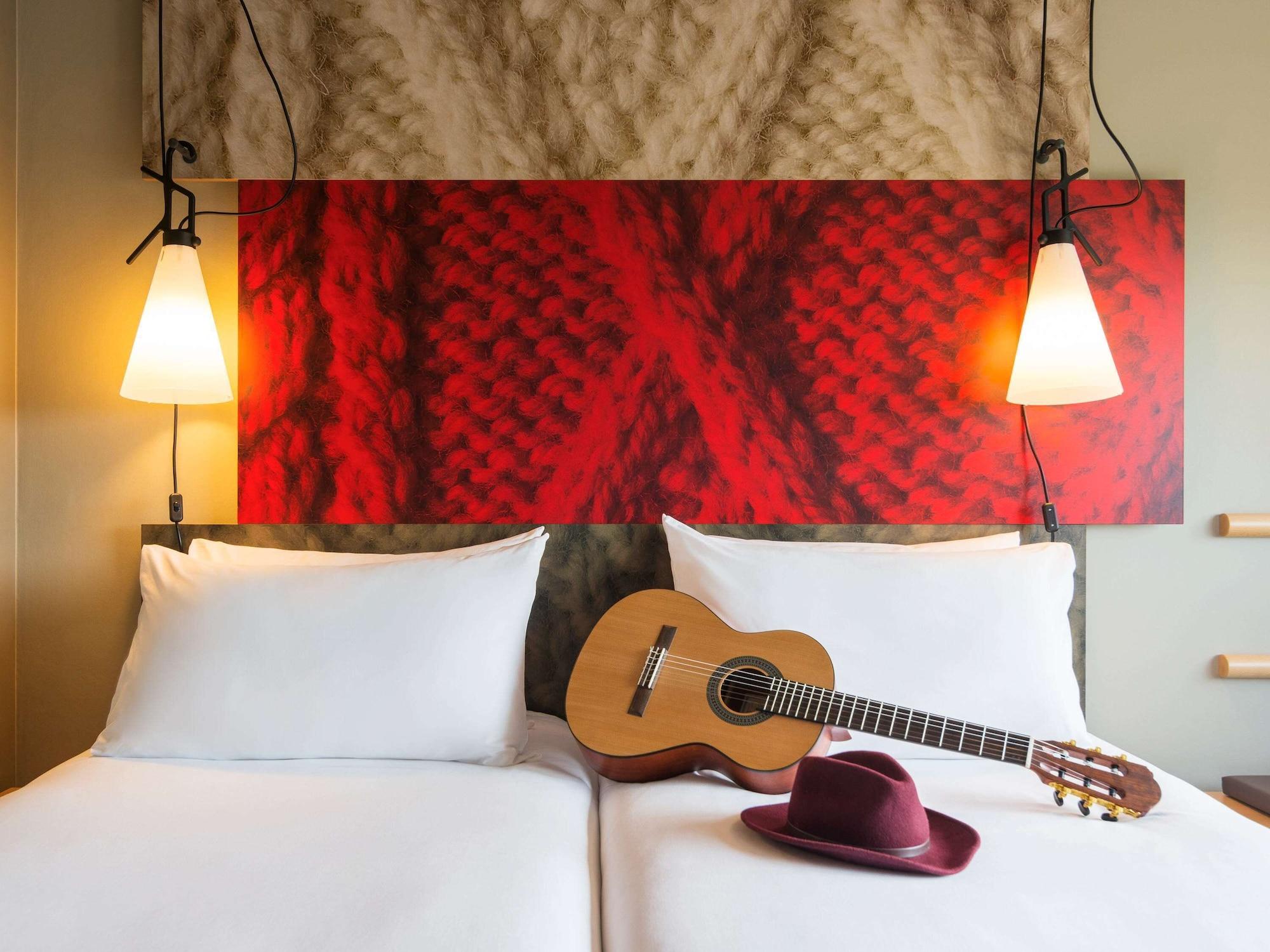 Ibis Dijon Gare Hotel Bagian luar foto