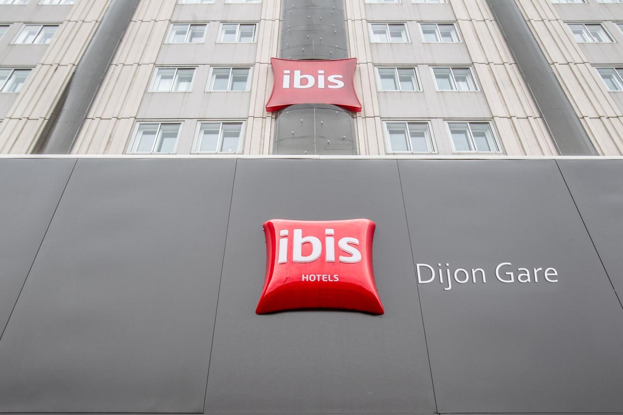 Ibis Dijon Gare Hotel Bagian luar foto
